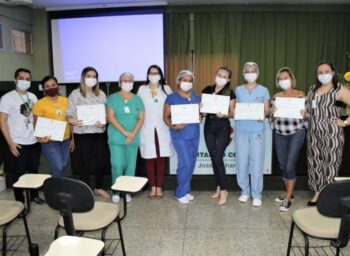 Profissionais da Unidade de Internação do Hospital do Coração recebem certificado de reconhecimento