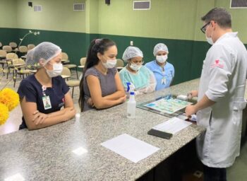 Colaboradores do Hospital do Coração de Sobral participam de ações sobre o Dia Mundial de Higiene das Mãos