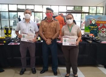 Integrantes da Brigada de Incêndio do Hospital do Coração recebem certificados de conclusão do curso do Corpo de Bombeiros Militar do Ceará